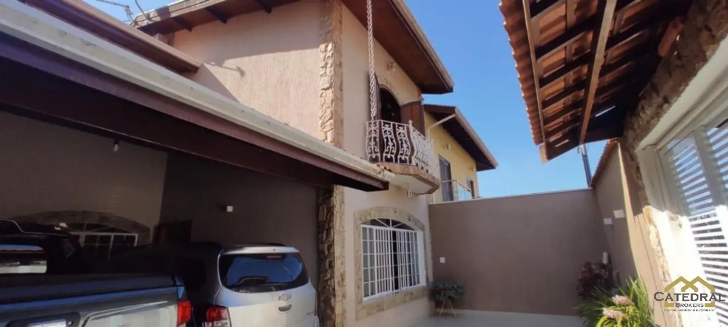 Foto 7 de Casa com 4 quartos à venda, 223m2 em Vila Comercial, Jundiai - SP