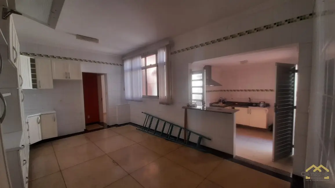 Casa com 3 quartos para alugar, 169m2 em Ponte de São João, Jundiai - SP - imagem 6 Foto 6 de Casa com 3 quartos para alugar, 169m2 em Ponte de São João, Jundiai - SP