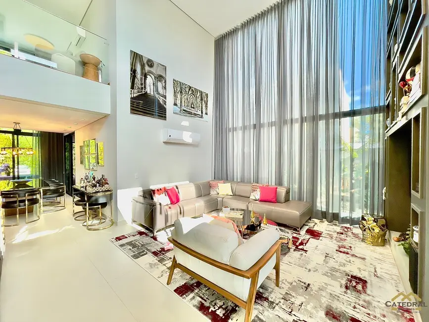 Foto 4 de Casa de Condomínio com 3 quartos à venda, 640m2 em Horto Florestal, Jundiai - SP