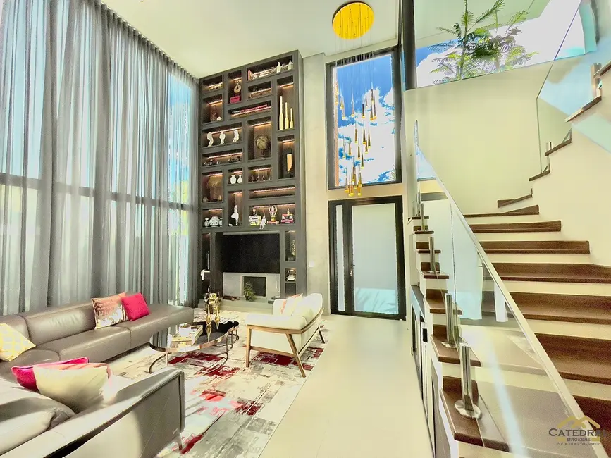 Foto 5 de Casa de Condomínio com 3 quartos à venda, 640m2 em Horto Florestal, Jundiai - SP