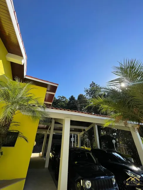 Foto 3 de Casa de Condomínio com 3 quartos à venda, 1125m2 em Alpes dos Araçás (Jordanésia), Cajamar - SP