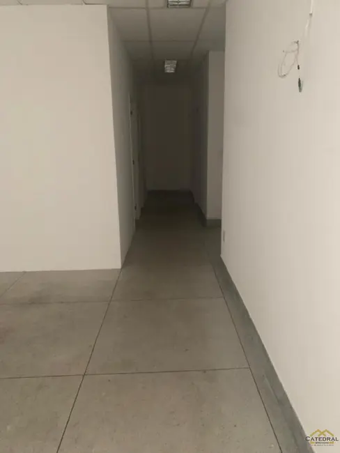 Foto 4 de Sala Comercial para alugar, 203m2 em Anhangabaú, Jundiai - SP