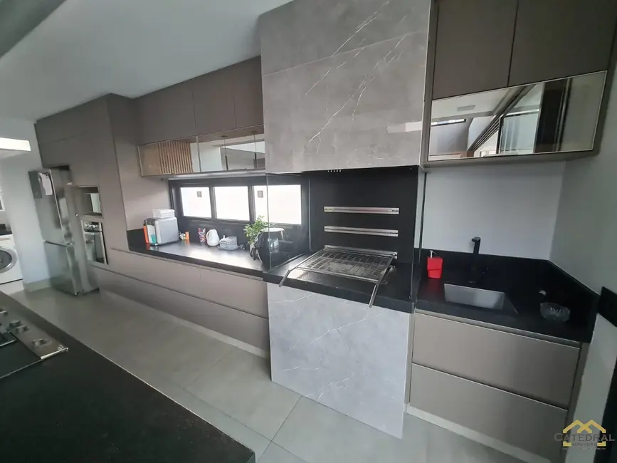 Casa de Condomínio com 3 quartos à venda, 250m2 em Jardim Novo Mundo, Jundiai - SP - imagem 3 Foto 3 de Casa de Condomínio com 3 quartos à venda, 250m2 em Jardim Novo Mundo, Jundiai - SP