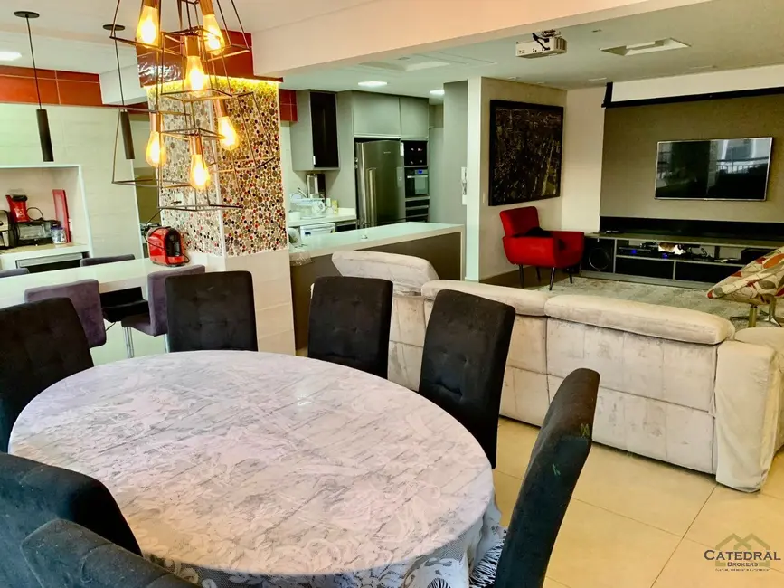 Apartamento com 3 quartos à venda, 145m2 em Anhangabaú, Jundiai - SP - imagem 3 Foto 3 de Apartamento com 3 quartos à venda, 145m2 em Anhangabaú, Jundiai - SP