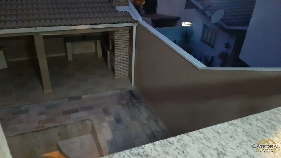 Foto 9 de Sobrado com 3 quartos à venda, 243m2 em Parque Cidade Jardim, Jundiai - SP