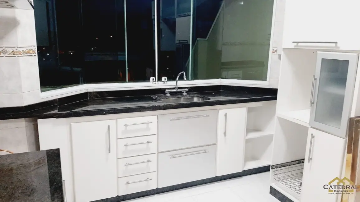 Foto 4 de Sobrado com 3 quartos à venda, 243m2 em Parque Cidade Jardim, Jundiai - SP