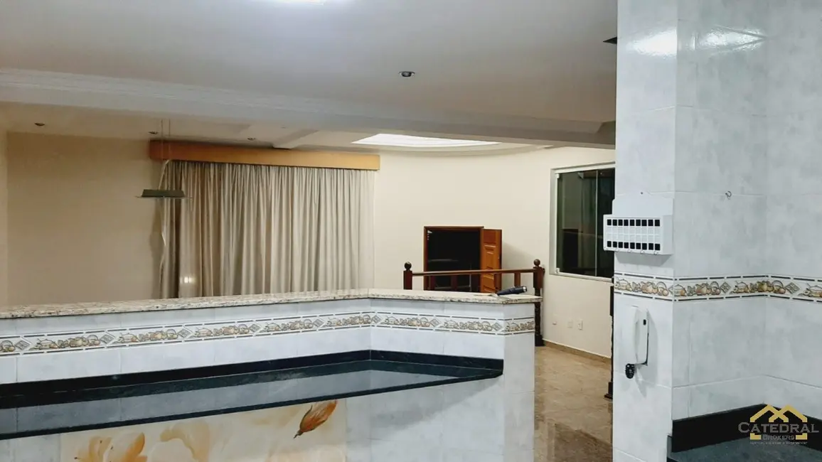 Foto 6 de Sobrado com 3 quartos à venda, 243m2 em Parque Cidade Jardim, Jundiai - SP