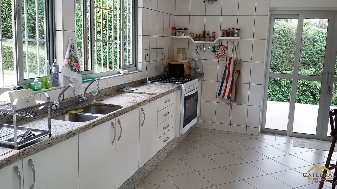 Chácara com 5 quartos à venda, 340m2 em Caxambu, Jundiai - SP - imagem 6 Foto 6 de Chácara com 5 quartos à venda, 340m2 em Caxambu, Jundiai - SP