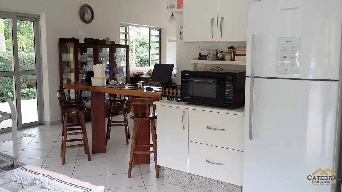 Chácara com 5 quartos à venda, 340m2 em Caxambu, Jundiai - SP - imagem 5 Foto 5 de Chácara com 5 quartos à venda, 340m2 em Caxambu, Jundiai - SP