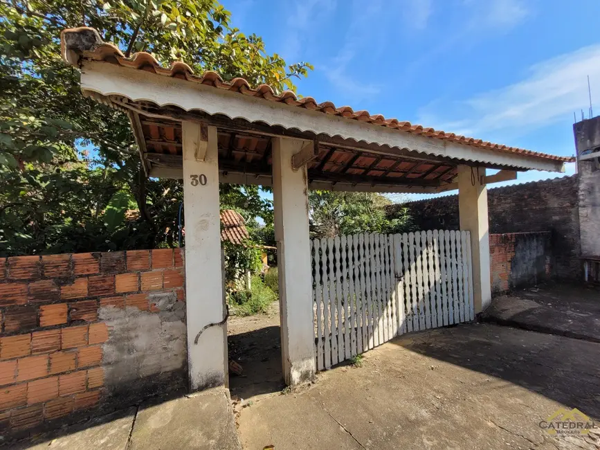Foto 2 de Casa com 2 quartos à venda, 100m2 em Porangaba - SP