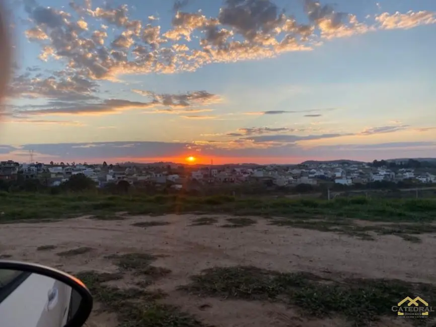 Foto 1 de Terreno / Lote à venda, 360m2 em Cabreuva - SP