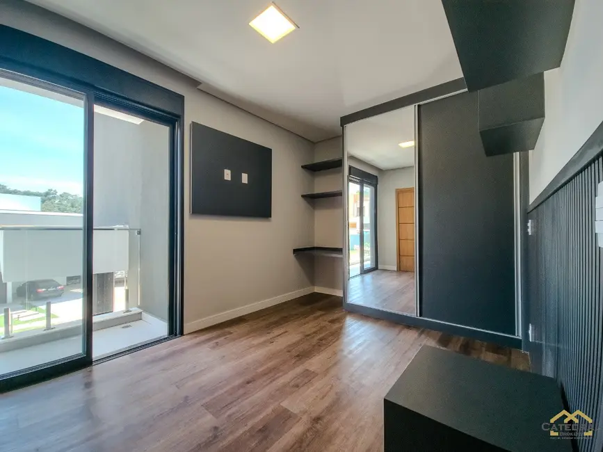 Casa de Condomínio com 3 quartos à venda, 292m2 em Recanto Quarto Centenário, Jundiai - SP - imagem 5 Foto 5 de Casa de Condomínio com 3 quartos à venda, 292m2 em Recanto Quarto Centenário, Jundiai - SP