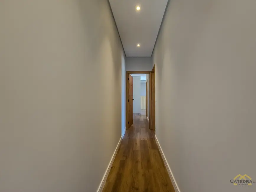 Casa de Condomínio com 3 quartos à venda, 292m2 em Recanto Quarto Centenário, Jundiai - SP - imagem 4 Foto 4 de Casa de Condomínio com 3 quartos à venda, 292m2 em Recanto Quarto Centenário, Jundiai - SP