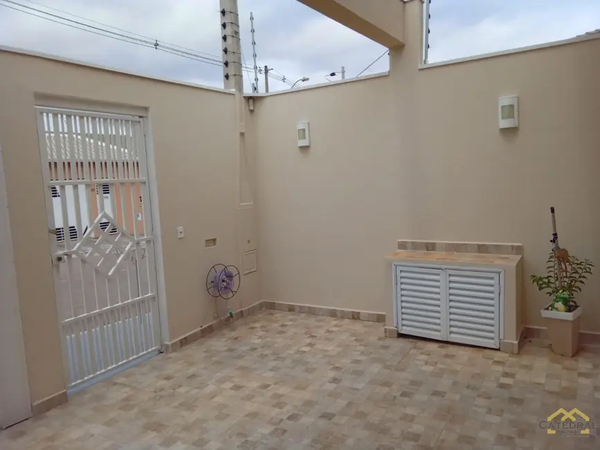 Casa com 2 quartos à venda, 104m2 em Residencial Santa Giovana, Jundiai - SP - imagem 3 Foto 3 de Casa com 2 quartos à venda, 104m2 em Residencial Santa Giovana, Jundiai - SP