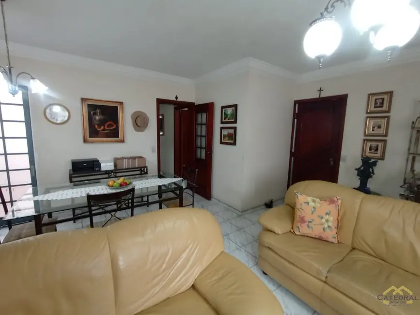 Casa com 3 quartos à venda, 209m2 em Jardim Planalto, Jundiai - SP - imagem 2 Foto 2 de Casa com 3 quartos à venda, 209m2 em Jardim Planalto, Jundiai - SP