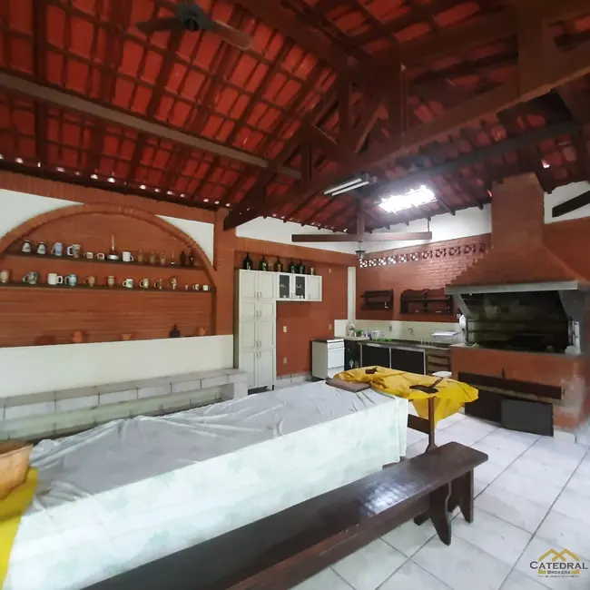 Casa de Condomínio com 2 quartos à venda, 400m2 em Chácara Pai Jacó, Jundiai - SP - imagem 2 Foto 2 de Casa de Condomínio com 2 quartos à venda, 400m2 em Chácara Pai Jacó, Jundiai - SP