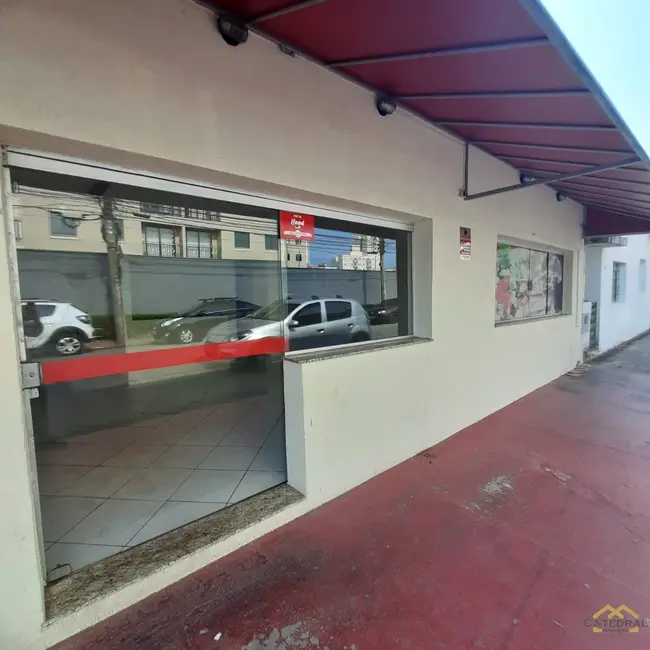 Sala Comercial com 3 quartos para alugar, 295m2 em Vila Vianelo, Jundiai - SP - imagem 3 Foto 3 de Sala Comercial com 3 quartos para alugar, 295m2 em Vila Vianelo, Jundiai - SP