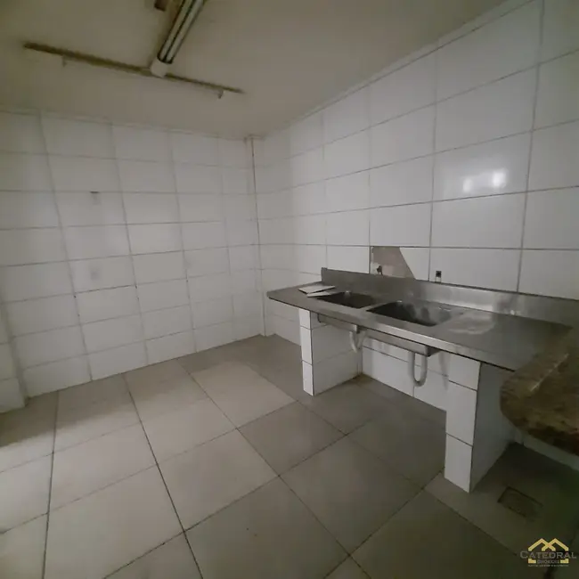 Sala Comercial com 3 quartos para alugar, 295m2 em Vila Vianelo, Jundiai - SP - imagem 7 Foto 7 de Sala Comercial com 3 quartos para alugar, 295m2 em Vila Vianelo, Jundiai - SP