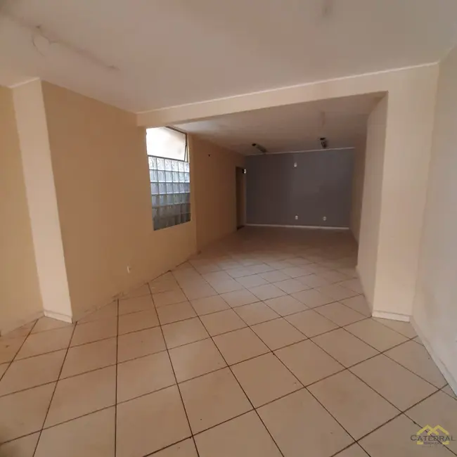 Foto 2 de Sala Comercial com 3 quartos para alugar, 295m2 em Vila Vianelo, Jundiai - SP