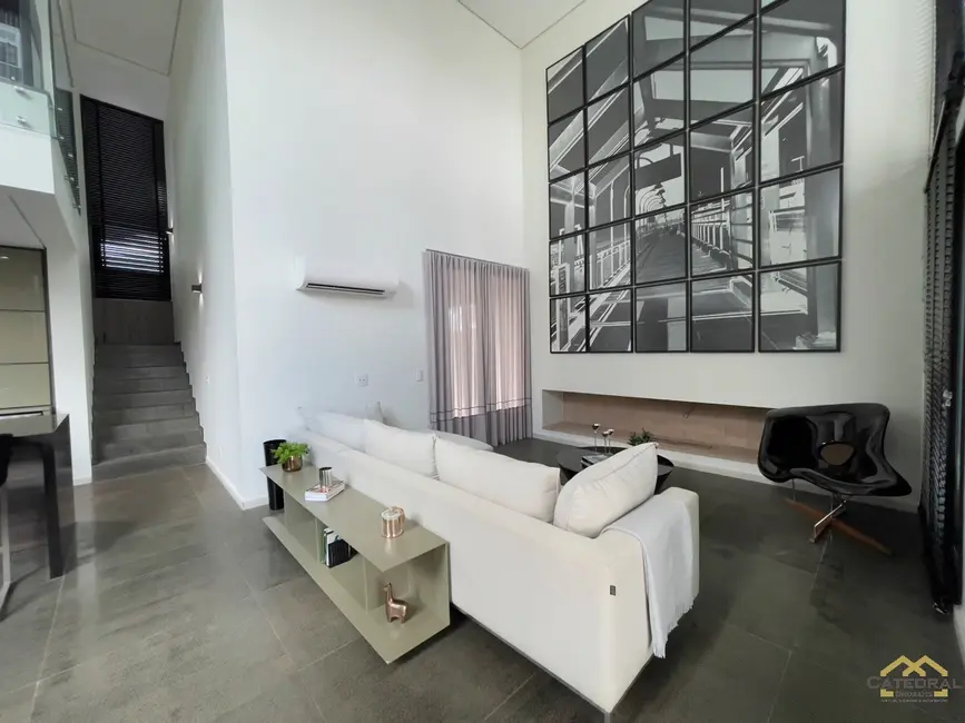 Foto 5 de Casa de Condomínio com 2 quartos para alugar, 600m2 em Cidade Santos Dumont, Jundiai - SP