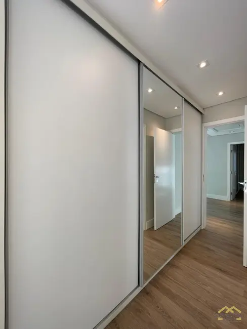 Foto 3 de Casa de Condomínio com 4 quartos à venda, 705m2 em Horto Florestal, Jundiai - SP