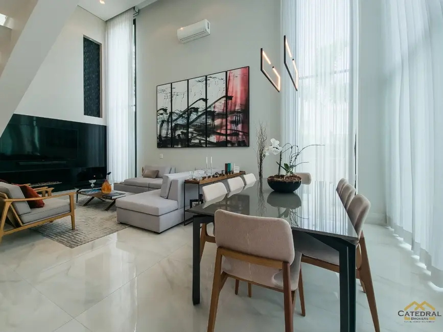 Foto 9 de Casa de Condomínio com 3 quartos à venda, 330m2 em Horto Florestal, Jundiai - SP