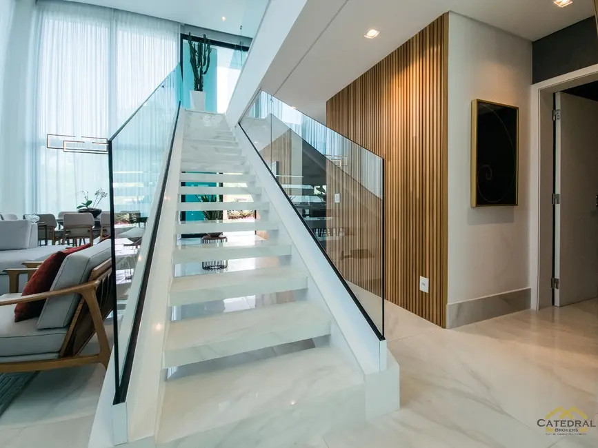 Foto 6 de Casa de Condomínio com 3 quartos à venda, 330m2 em Horto Florestal, Jundiai - SP