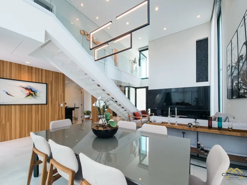 Foto 3 de Casa de Condomínio com 3 quartos à venda, 330m2 em Horto Florestal, Jundiai - SP