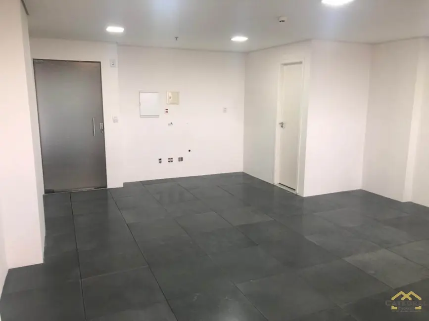Foto 5 de Sala Comercial para alugar, 45m2 em Jardim Ana Maria, Jundiai - SP