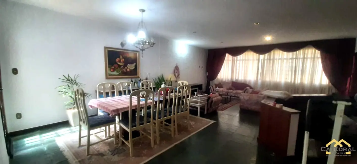 Foto 2 de Casa com 4 quartos à venda, 277m2 em Jardim das Samambaias, Jundiai - SP