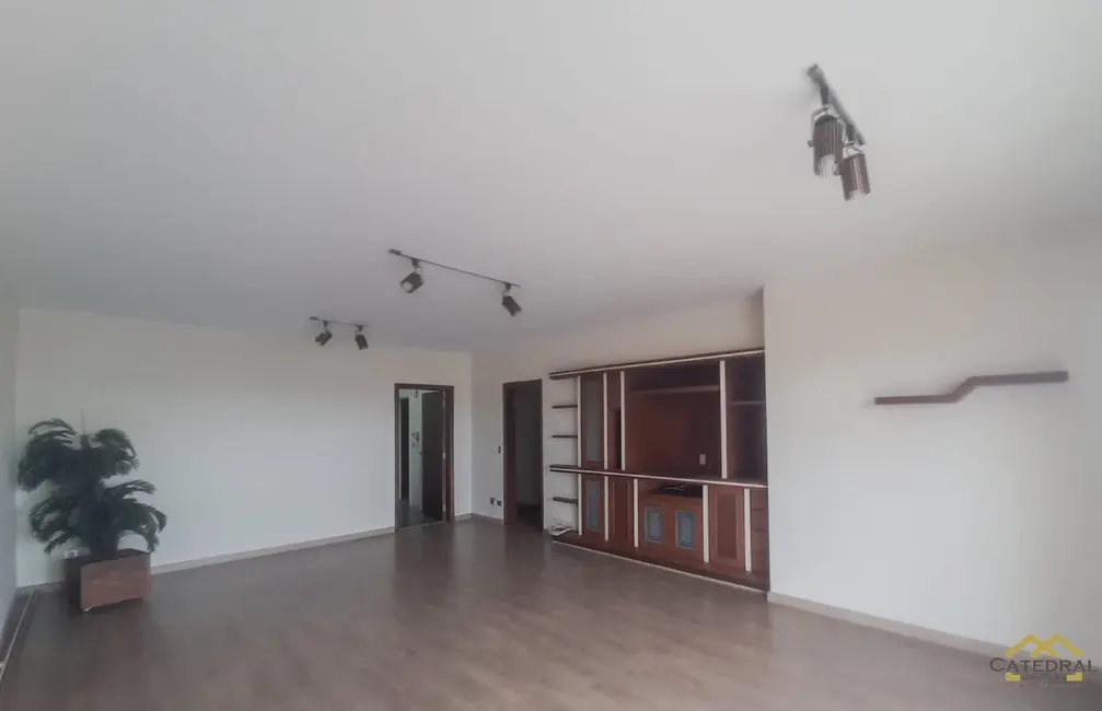 Foto 6 de Apartamento com 5 quartos para alugar, 220m2 em Centro, Jundiai - SP