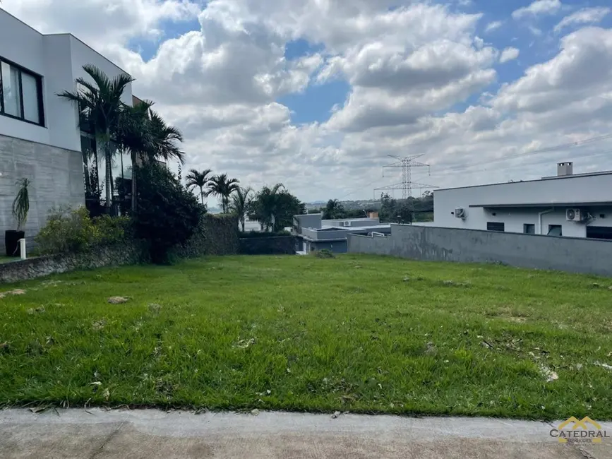 Foto 1 de Terreno / Lote à venda, 588m2 em Condomínio Reserva da Serra, Jundiai - SP
