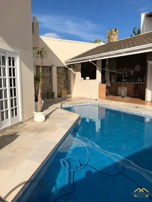 Foto 3 de Casa com 3 quartos à venda, 550m2 em Jardim das Samambaias, Jundiai - SP