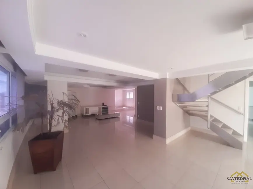 Foto 1 de Apartamento com 4 quartos para alugar, 310m2 em Centro, Jundiai - SP