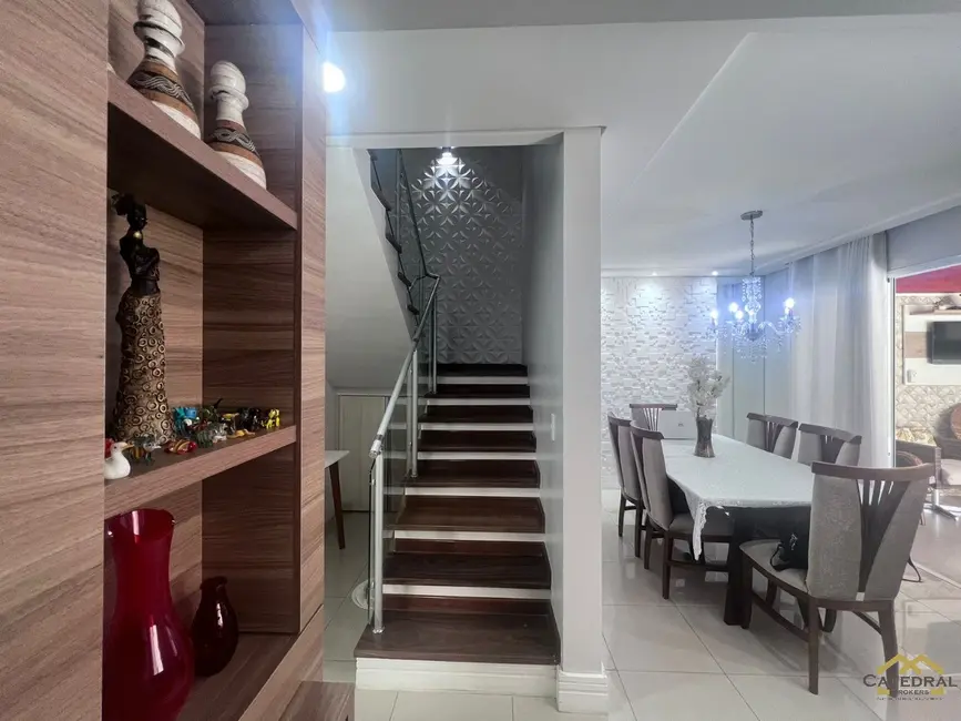 Casa de Condomínio com 3 quartos à venda, 160m2 em Jardim Ermida I, Jundiai - SP - imagem 4 Foto 4 de Casa de Condomínio com 3 quartos à venda, 160m2 em Jardim Ermida I, Jundiai - SP