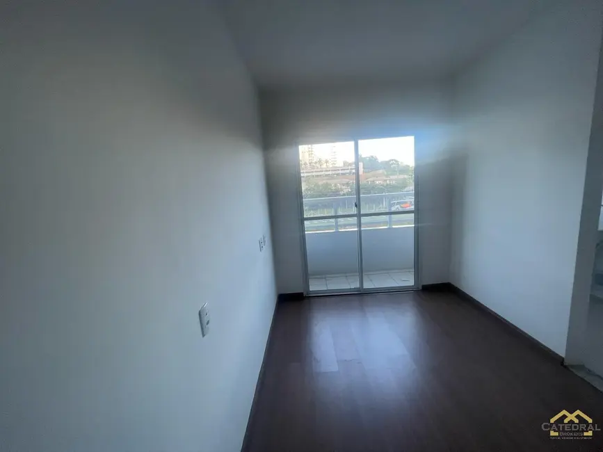 Foto 2 de Apartamento com 2 quartos para alugar, 44m2 em Ponte de São João, Jundiai - SP