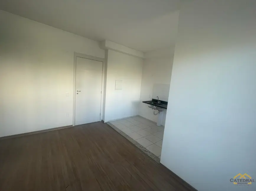 Foto 3 de Apartamento com 2 quartos para alugar, 44m2 em Ponte de São João, Jundiai - SP