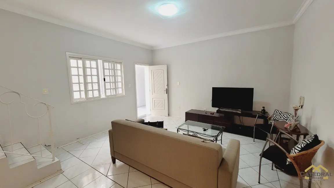 Foto 3 de Sobrado com 4 quartos à venda, 268m2 em Anhangabaú, Jundiai - SP