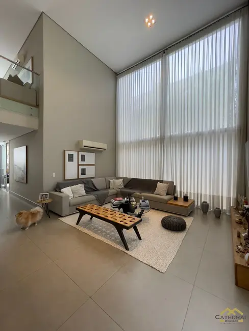 Foto 9 de Casa de Condomínio com 3 quartos à venda e para alugar, 300m2 em Horto Florestal, Jundiai - SP