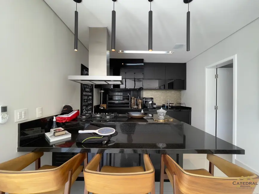 Foto 8 de Casa de Condomínio com 3 quartos à venda e para alugar, 320m2 em Horto Florestal, Jundiai - SP