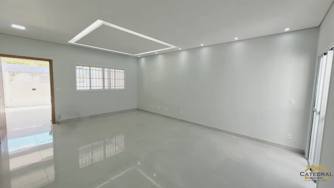 Casa com 3 quartos à venda, 140m2 em Parque da Represa, Jundiai - SP - imagem 2 Foto 2 de Casa com 3 quartos à venda, 140m2 em Parque da Represa, Jundiai - SP