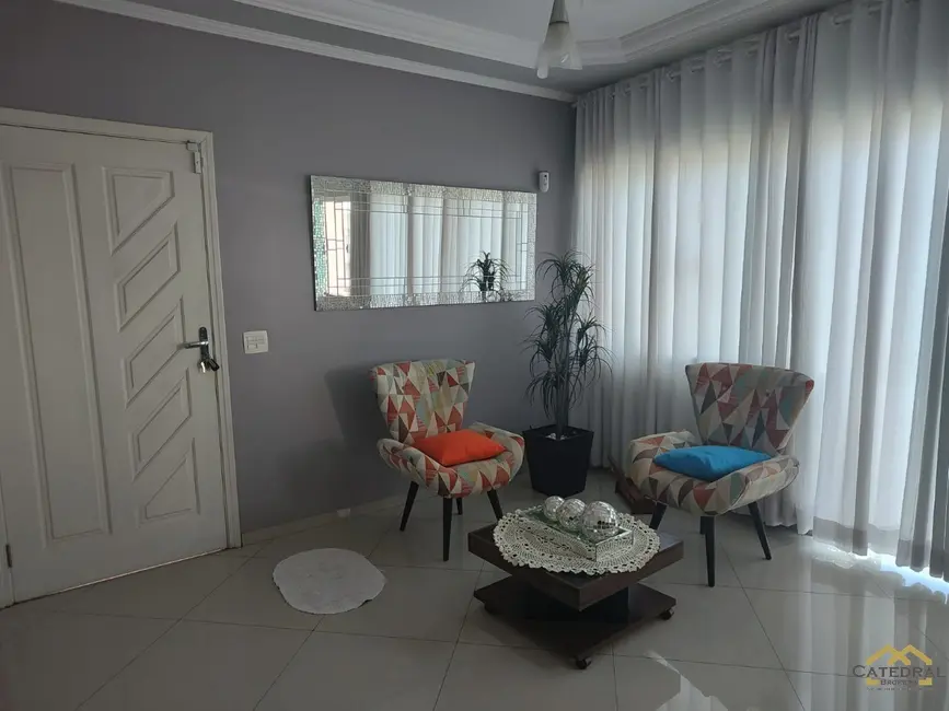 Casa com 4 quartos à venda, 225m2 em Parque da Represa, Jundiai - SP - imagem 3 Foto 3 de Casa com 4 quartos à venda, 225m2 em Parque da Represa, Jundiai - SP