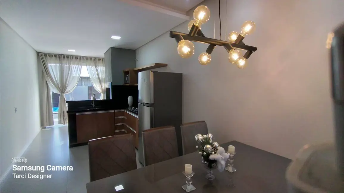 Casa com 2 quartos à venda, 87m2 em Capao Da Canoa - RS - imagem 4 Foto 4 de Casa com 2 quartos à venda, 87m2 em Capao Da Canoa - RS