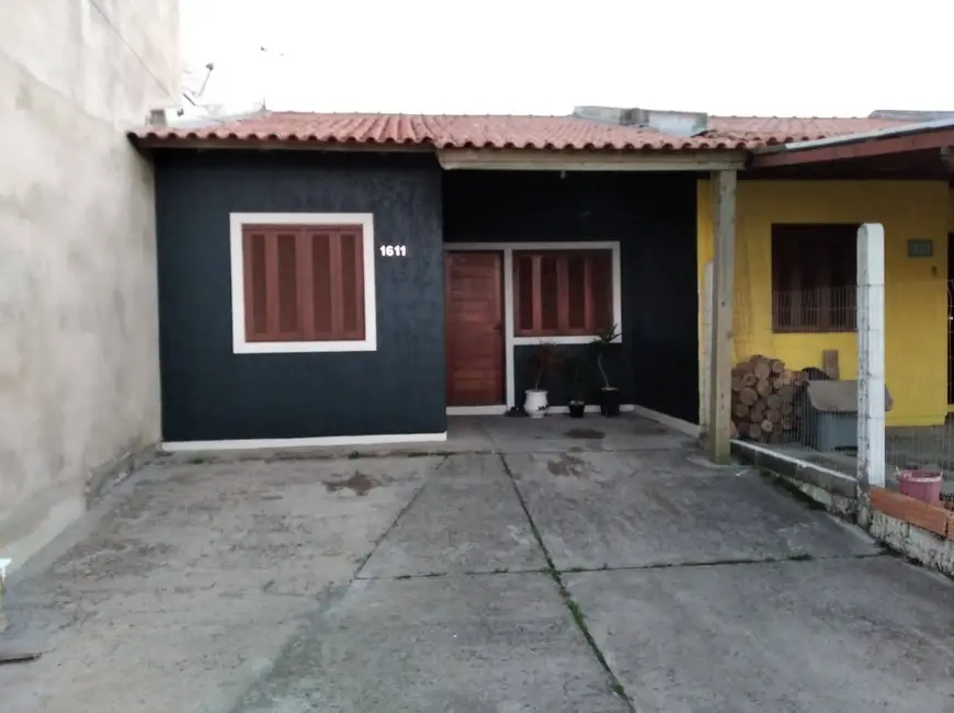 Foto 1 de Casa com 2 quartos à venda em Capao Da Canoa - RS
