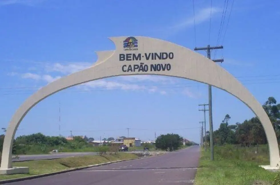 Foto 3 de Terreno / Lote à venda, 300m2 em Capao Da Canoa - RS