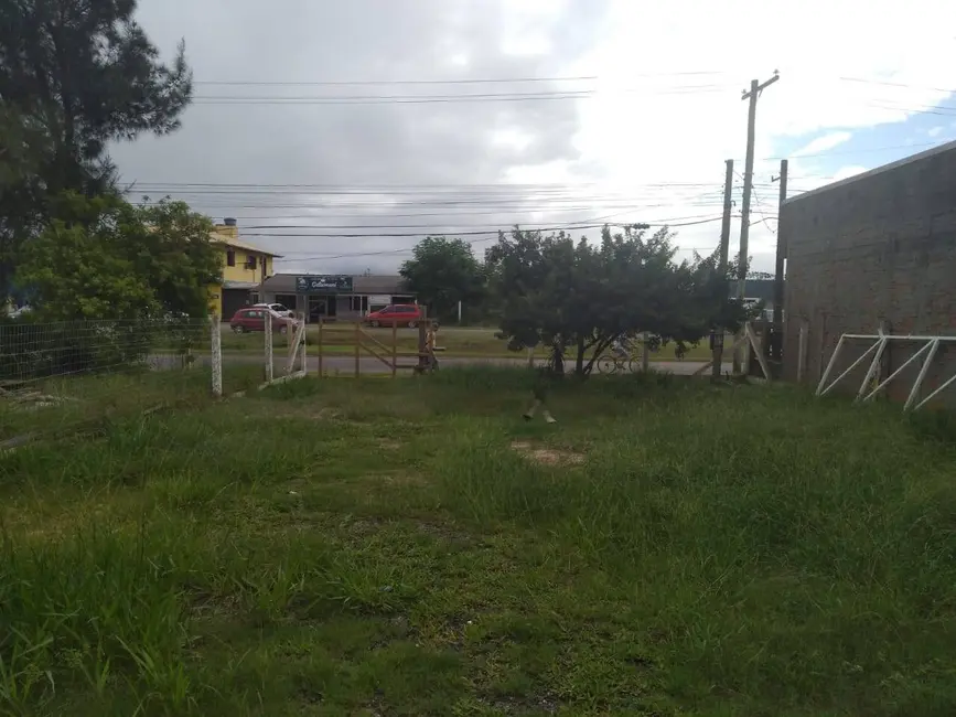 Foto 1 de Terreno / Lote à venda em Capao Da Canoa - RS