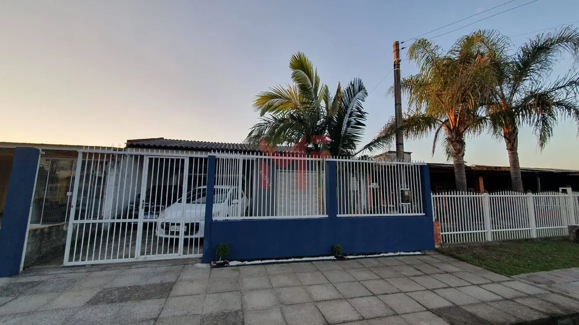 Foto 1 de Casa com 3 quartos à venda, 225m2 em Capao Da Canoa - RS