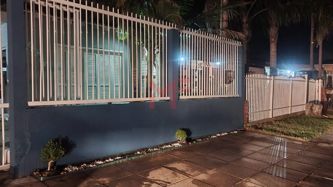 Foto 3 de Casa com 3 quartos à venda, 225m2 em Capao Da Canoa - RS