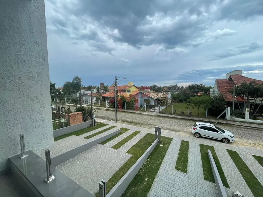 Foto 3 de Casa com 2 quartos à venda em Capao Da Canoa - RS