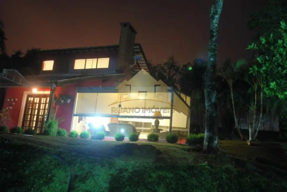 Foto 2 de Chácara com 7 quartos à venda, 200m2 em Mairipora - SP